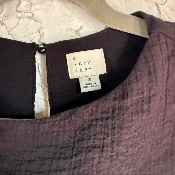 a new day Black Textured Crop Top - Picture 4 of 7